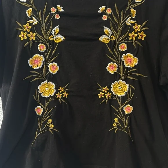 Darling Blue floral short sleeve size large - Picture 2 of 6